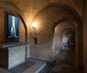 Bill Viola, 'Martyrs' (aarde). Foto: Mischa Keijser