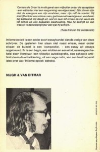 Rectozijde van het omslag van 'Intieme optiek'