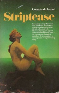 Versozijde omslag 'Striptease'