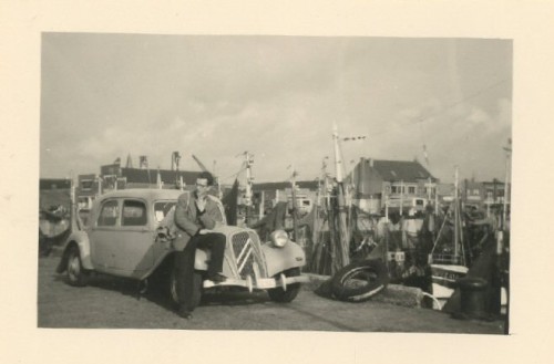 'Onze auto'. Augustus 1956, Zeebrugge.