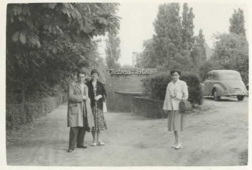 Met Willy en Erna bij Chateau Bleu, Den Haag, 1 juli 1956